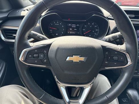 Used 2023 Chevrolet TrailBlazer ACTIV w/ Convenience Package AWD/4WD image 11