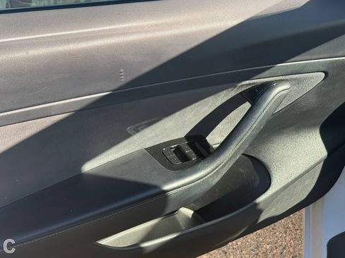 Used 2020 Tesla Model 3 Standard Range Plus RWD image 14