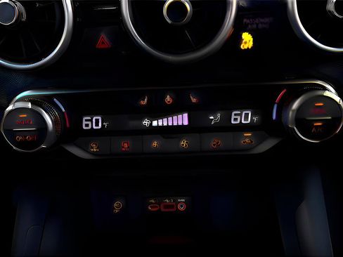 Used 2024 Nissan Sentra SR w/ SR Premium Package image 29