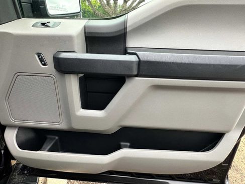 Used 2017 Ford F150 XL w/ Equipment Group 101A Mid AWD/4WD image 20