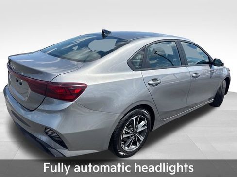 Used 2023 Kia Forte LXS FWD image 8