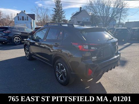 Used 2024 Subaru Crosstrek 2.0i Premium image 5