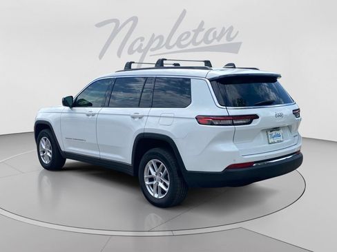 Used 2025 Jeep Grand Cherokee L Laredo RWD image 3