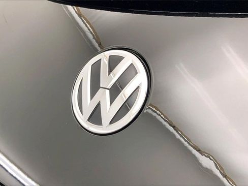 Used 2015 Volkswagen Beetle 1.8T image 8