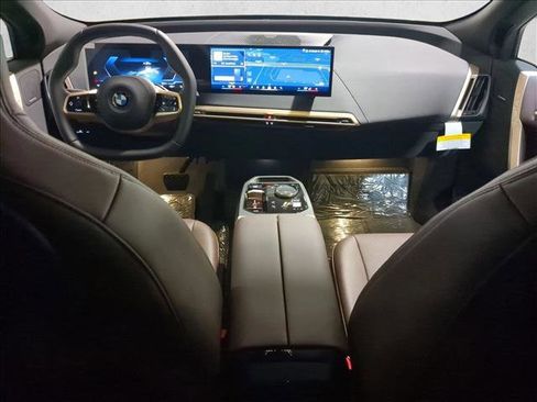 New 2026 BMW iX xDrive60 image 16
