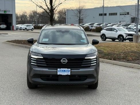 New 2026 Nissan Kicks SV image 2