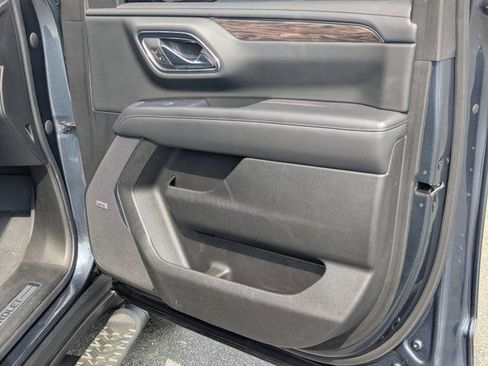 Used 2021 Chevrolet Tahoe Z71 w/ Z71 Signature Package image 13