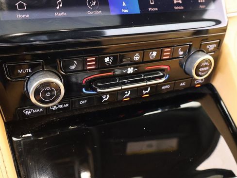 Used 2023 Jeep Grand Cherokee L Summit image 8