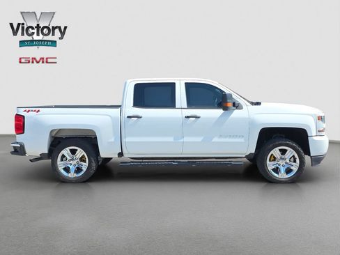 Used 2018 Chevrolet Silverado 1500 Custom w/ Trailering Package AWD/4WD image 19