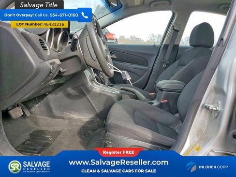 Used 2015 Chevrolet Cruze LT FWD image 9