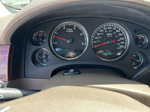 Used 2013 Chevrolet Silverado 2500 LTZ w/ LTZ Plus Package AWD/4WD image 21