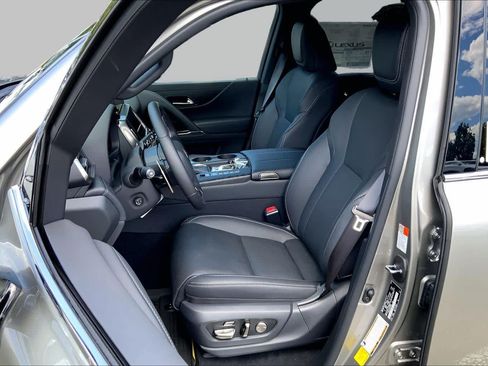 New 2026 Lexus LX 600 4WD w/ Luxury Package image 9