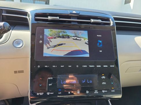 Certified 2024 Hyundai Tucson SEL AWD/4WD image 34