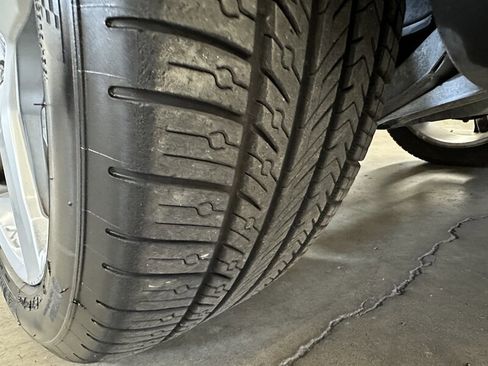 Used 2012 Volvo XC90 3.2 R-Design image 12