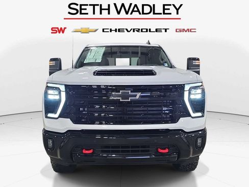 New 2026 Chevrolet Silverado 2500 LT w/ Trail Boss Package AWD/4WD image 2