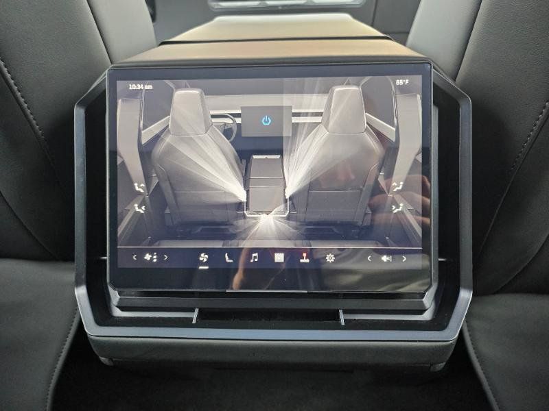 Used 2024 Tesla Cybertruck AWD Crew Cab image 73