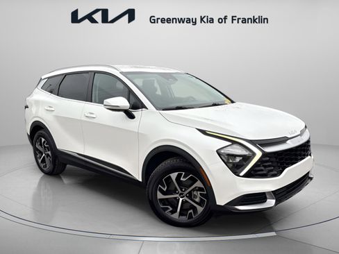 Used 2023 Kia Sportage EX image 1