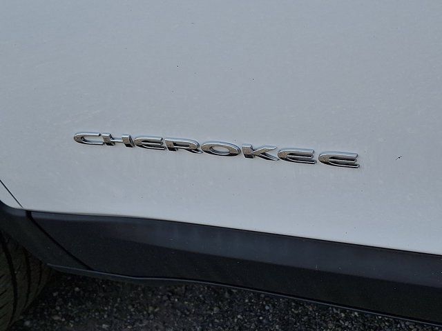 Certified 2019 Jeep Cherokee Limited AWD/4WD image 34