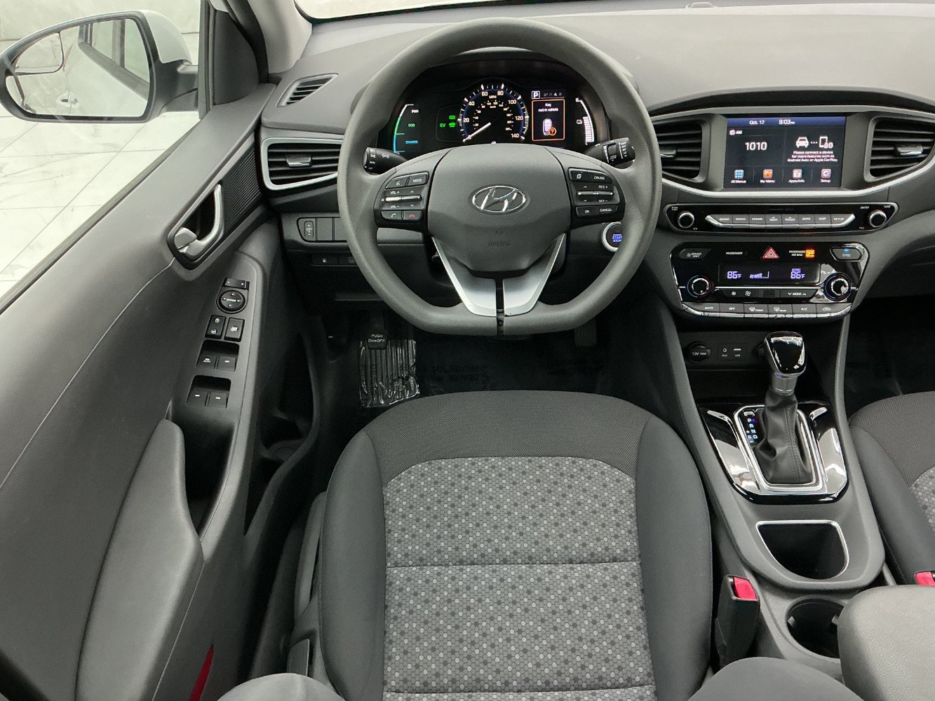 Used 2018 Hyundai Ioniq Blue FWD image 30