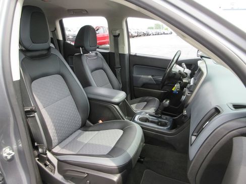 Used 2018 Chevrolet Colorado Z71 AWD/4WD image 23