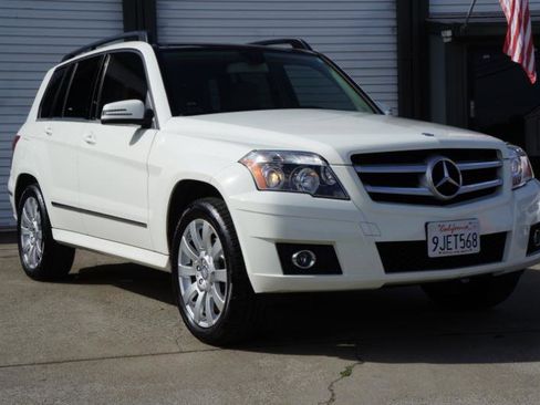 Used 2011 Mercedes-Benz GLK 350 2WD image 28