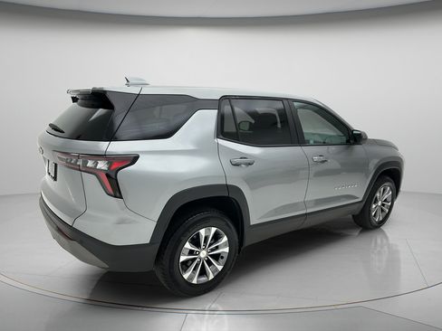 Used 2025 Chevrolet Equinox LT AWD/4WD image 5