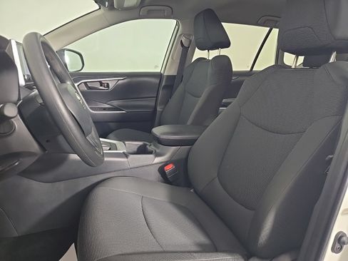 Used 2025 Toyota RAV4 LE FWD image 8