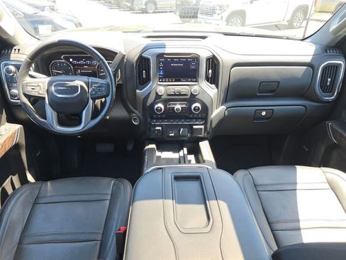 Used 2022 GMC Sierra 3500 Denali w/ Denali Ultimate Package AWD/4WD image 20
