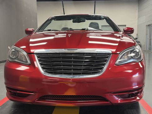 Used 2013 Chrysler 200 S FWD image 6
