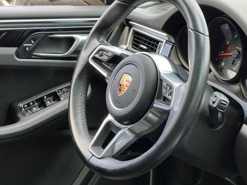 Certified 2017 Porsche Macan AWD/4WD image 38