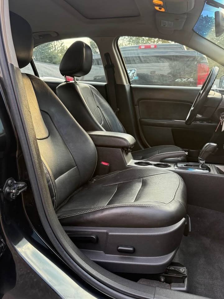 Used 2010 Ford Fusion SEL AWD/4WD image 5