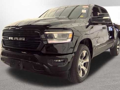 Used 2022 RAM 1500 Laramie AWD/4WD image 1