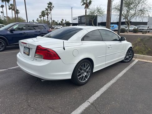 Used 2012 Volvo C70 T5 FWD image 4