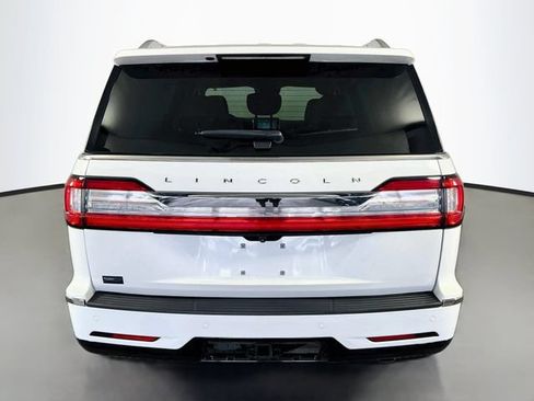 Used 2021 Lincoln Navigator Reserve w/ Luxury Package RWD image 7