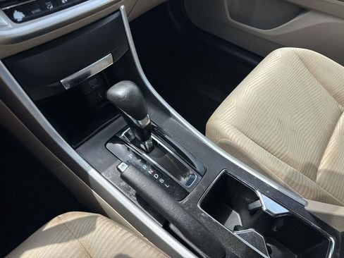 Used 2015 Honda Accord LX image 26