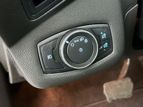 Used 2014 Ford Escape SE FWD image 16