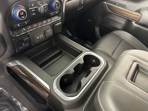 Used 2021 Chevrolet Silverado 1500 LT Trail Boss w/ Convenience Package II AWD/4WD image 30