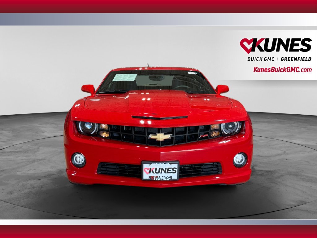Used 2010 Chevrolet Camaro SS w/ RS Package RWD image 3