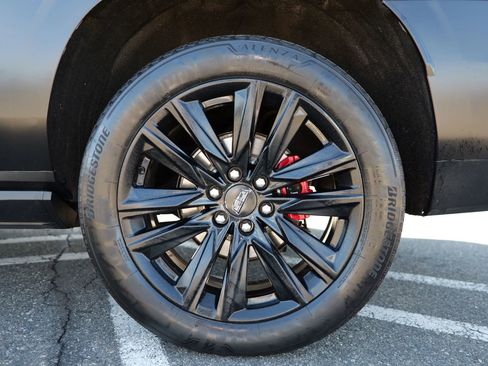 Used 2022 Cadillac Escalade ESV Sport Platinum image 15