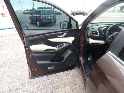 Used 2020 Subaru Ascent Limited w/ Technology Package AWD/4WD image 11