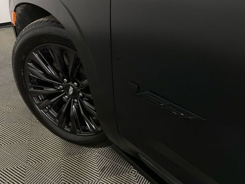 Used 2024 Cadillac Escalade ESV V w/ LPO, ONYX Package image 37