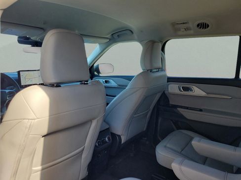 New 2026 Ford Explorer Active w/ Active Comfort Package image 15