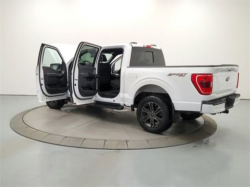 Used 2022 Ford F150 XLT w/ Equipment Group 302A High image 13