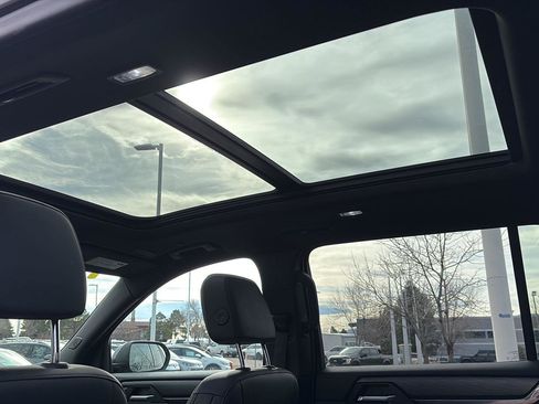 Used 2025 GMC Acadia AT4 w/ LPO, Floor Liner Package image 16