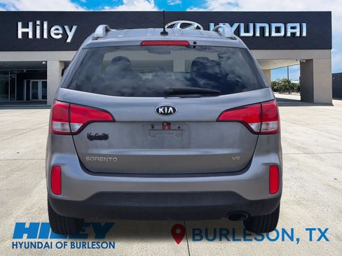 Used 2015 Kia Sorento LX FWD image 6