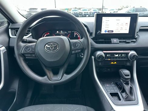 Used 2025 Toyota RAV4 XLE image 15