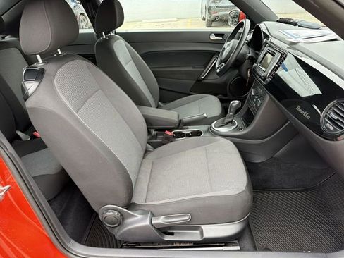 Used 2019 Volkswagen Beetle 2.0T S image 25