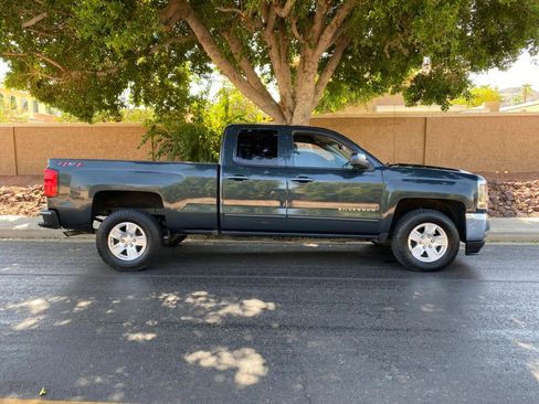 Used 2018 Chevrolet Silverado 1500 LT AWD/4WD image 2