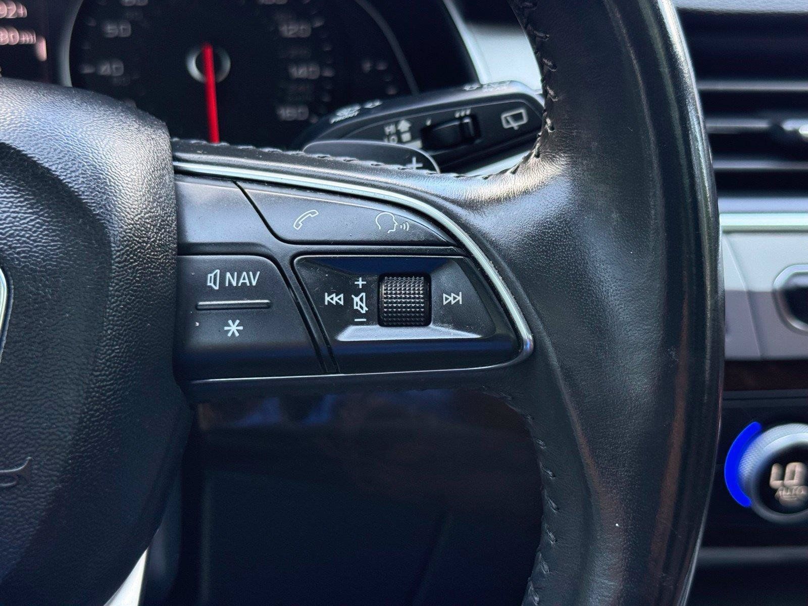 Used 2018 Audi Q7 2.0T Premium AWD/4WD image 38