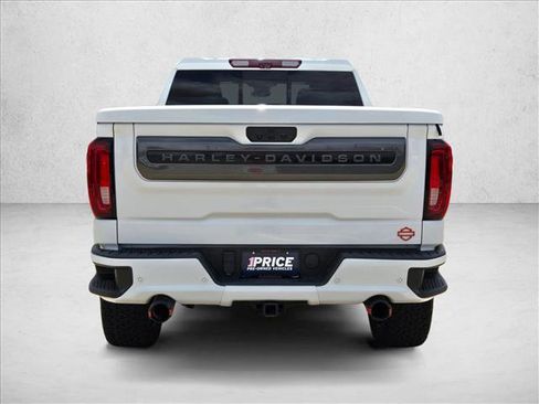 Used 2024 GMC Sierra 1500 AT4 w/ Technology Package AWD/4WD image 7
